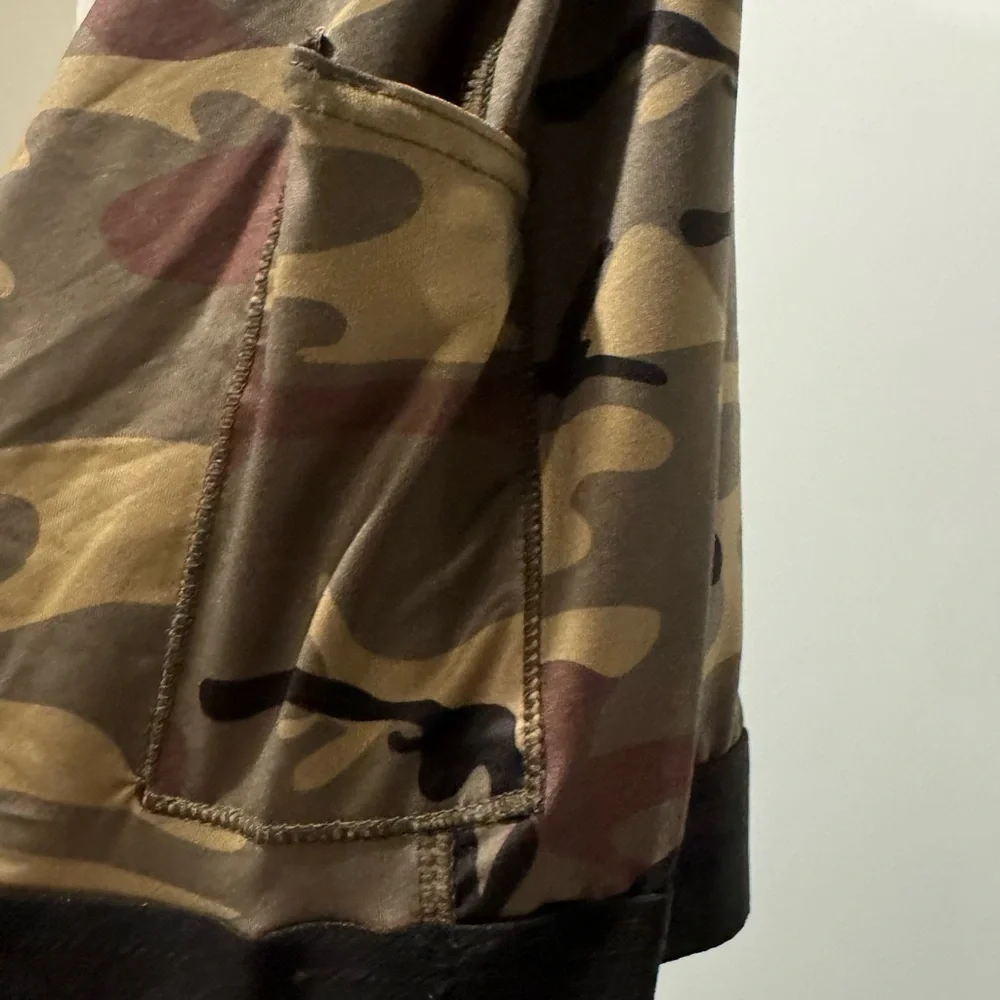 Zoic Men’s Mountain Bike Liner Shorts 3XL Camo Padded Cycling NWT - Picture 4 of 10